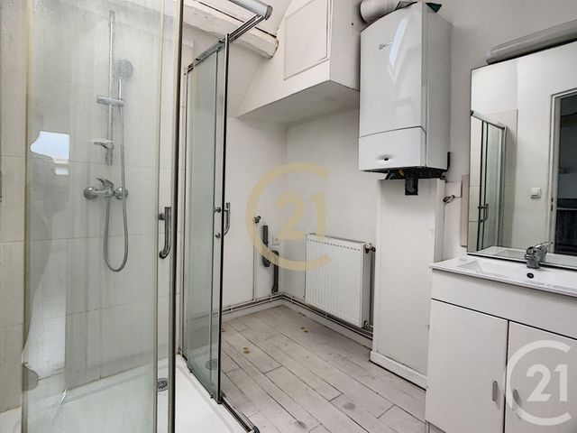 Appartement &agrave; louer - 2 pi&egrave;ces - 47 m2 - Sens - 89 - BOURGOGNE