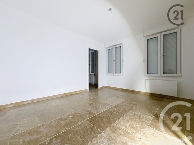 Appartement &agrave; louer - 2 pi&egrave;ces - 43,78 m2 - Sens - 89 - BOURGOGNE