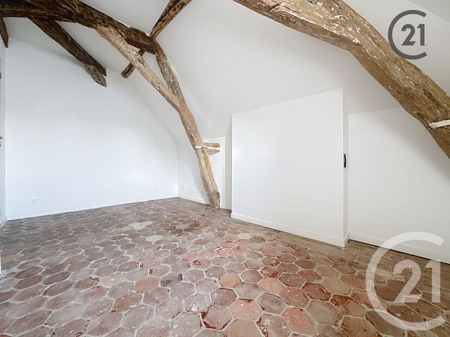 Appartement &agrave; louer - 2 pi&egrave;ces - 33,40 m2 - Sens - 89 - BOURGOGNE