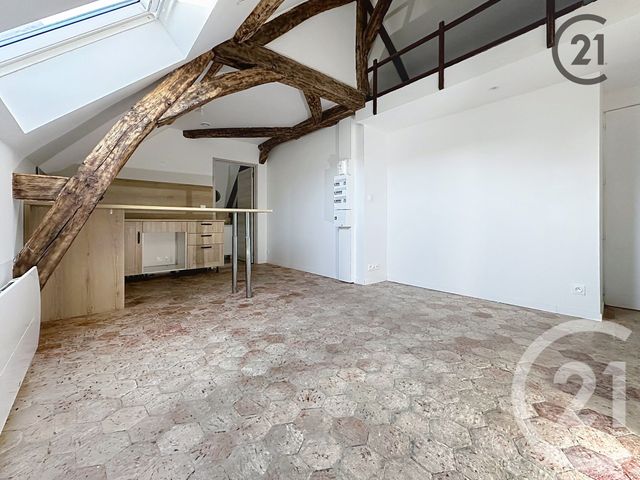 Appartement &agrave; louer - 2 pi&egrave;ces - 33,40 m2 - Sens - 89 - BOURGOGNE