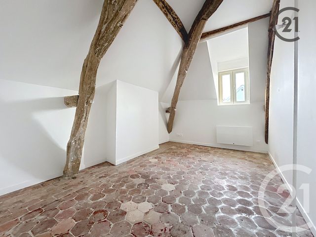 Appartement &agrave; louer - 2 pi&egrave;ces - 33,40 m2 - Sens - 89 - BOURGOGNE