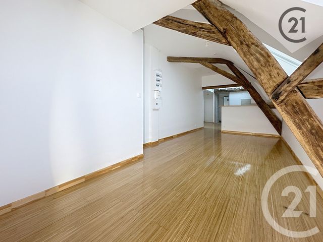 Appartement &agrave; louer - 2 pi&egrave;ces - 34 m2 - Sens - 89 - BOURGOGNE