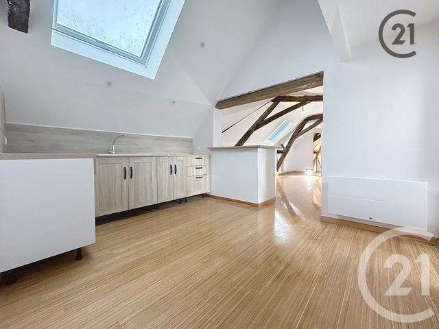 Appartement &agrave; louer - 2 pi&egrave;ces - 34 m2 - Sens - 89 - BOURGOGNE
