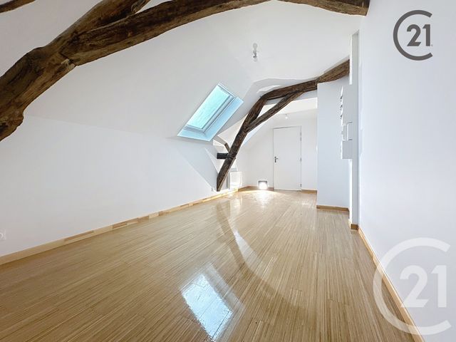 Appartement &agrave; louer - 2 pi&egrave;ces - 34 m2 - Sens - 89 - BOURGOGNE