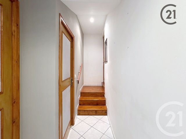 Appartement F2 &agrave; louer - 2 pi&egrave;ces - 72 m2 - Sens - 89 - BOURGOGNE