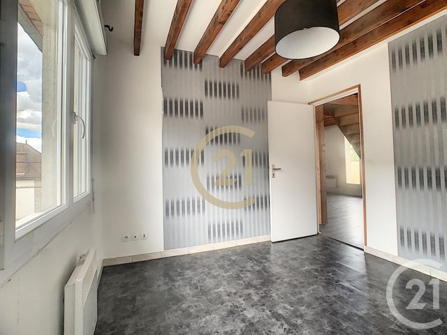 Appartement F4 &agrave; louer - 4 pi&egrave;ces - 69,50 m2 - Pont Sur Yonne - 89 - BOURGOGNE