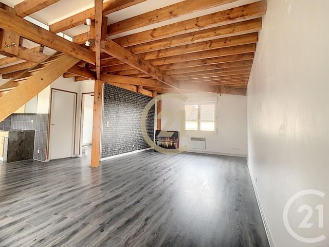 Appartement F4 &agrave; louer - 4 pi&egrave;ces - 69,50 m2 - Pont Sur Yonne - 89 - BOURGOGNE