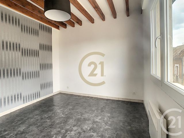 Appartement F4 &agrave; louer - 4 pi&egrave;ces - 69,50 m2 - Pont Sur Yonne - 89 - BOURGOGNE
