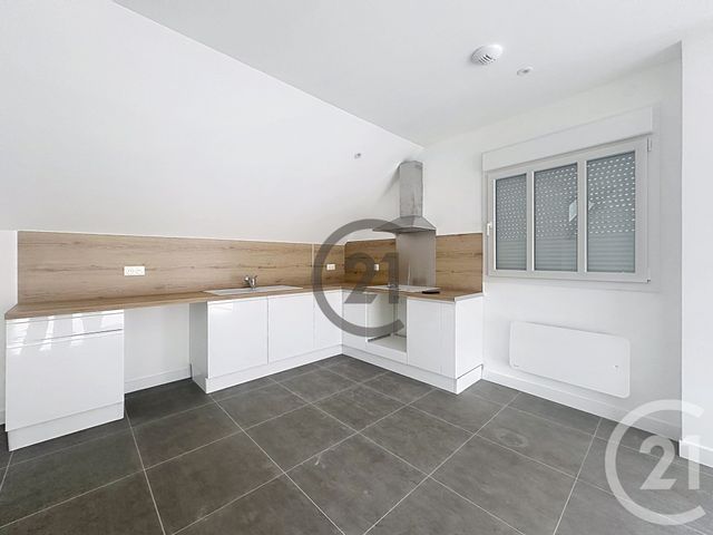Appartement &agrave; louer - 4 pi&egrave;ces - 100,98 m2 - St Clement - 89 - BOURGOGNE