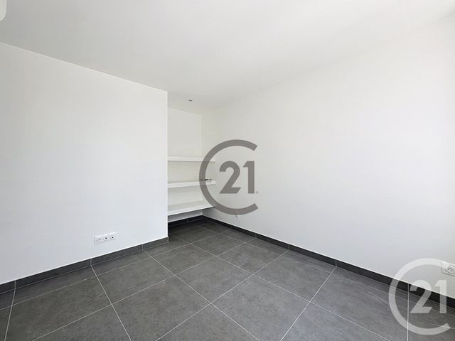 Appartement &agrave; louer - 3 pi&egrave;ces - 66,59 m2 - St Clement - 89 - BOURGOGNE