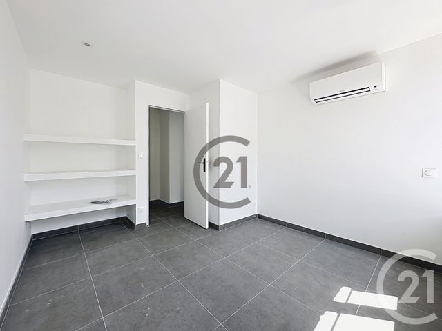 Appartement &agrave; louer - 3 pi&egrave;ces - 66,59 m2 - St Clement - 89 - BOURGOGNE