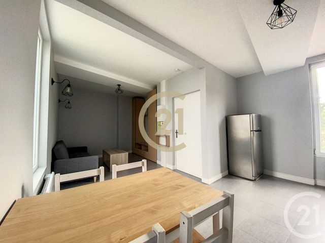 Appartement Duplex &agrave; louer - 2 pi&egrave;ces - 37,17 m2 - Paron - 89 - BOURGOGNE