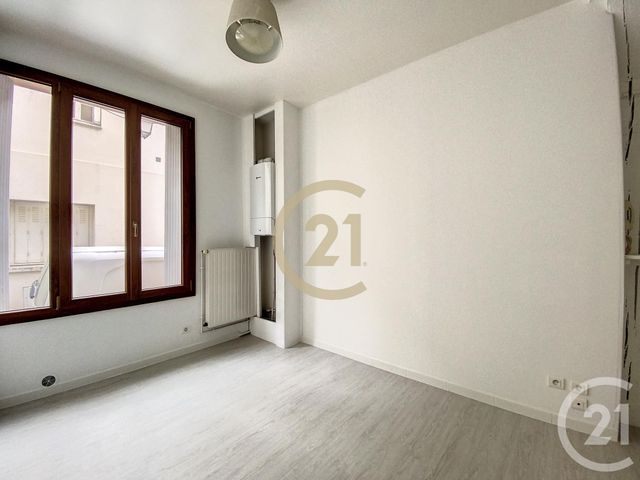 Appartement F2 &agrave; louer - 2 pi&egrave;ces - 38,50 m2 - Sens - 89 - BOURGOGNE