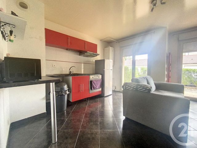 Appartement &agrave; louer - 2 pi&egrave;ces - 38 m2 - Sens - 89 - BOURGOGNE