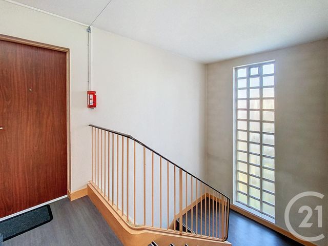 Appartement F2 &agrave; louer - 2 pi&egrave;ces - 52,53 m2 - St Clement - 89 - BOURGOGNE