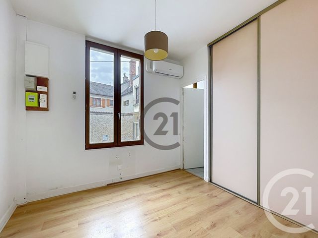 Maison &agrave; louer - 2 pi&egrave;ces - 27 m2 - Sens - 89 - BOURGOGNE