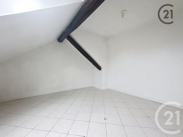 Appartement F3 &agrave; louer - 3 pi&egrave;ces - 65 m2 - Villeneuve Sur Yonne - 89 - BOURGOGNE