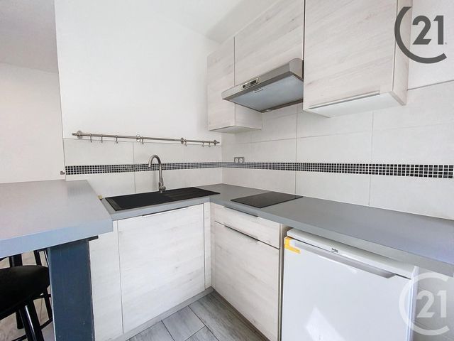 Appartement Studio &agrave; louer - 1 pi&egrave;ce - 27 m2 - Sens - 89 - BOURGOGNE