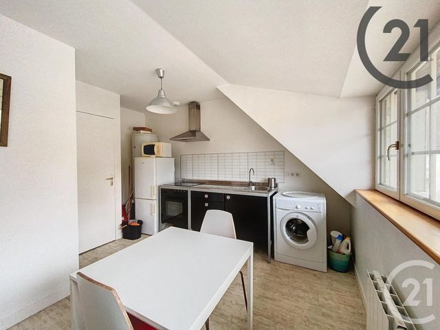 Appartement F1 &agrave; louer - 1 pi&egrave;ce - 28 m2 - Sens - 89 - BOURGOGNE