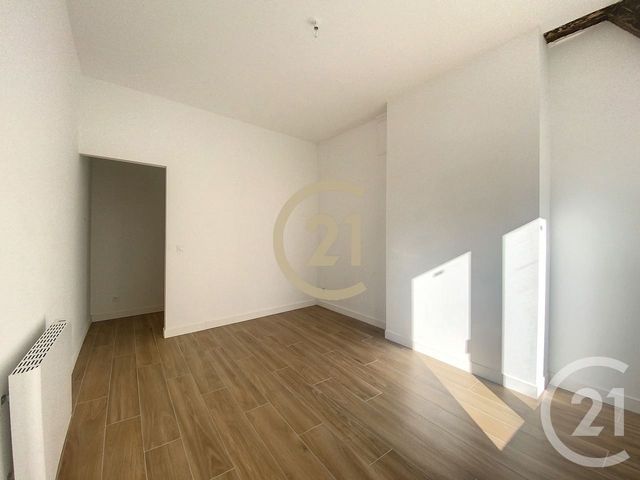 Appartement &agrave; louer - 2 pi&egrave;ces - 49 m2 - Sens - 89 - BOURGOGNE