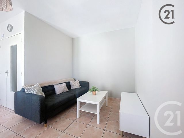 Appartement F2 &agrave; louer - 2 pi&egrave;ces - 45 m2 - Sens - 89 - BOURGOGNE