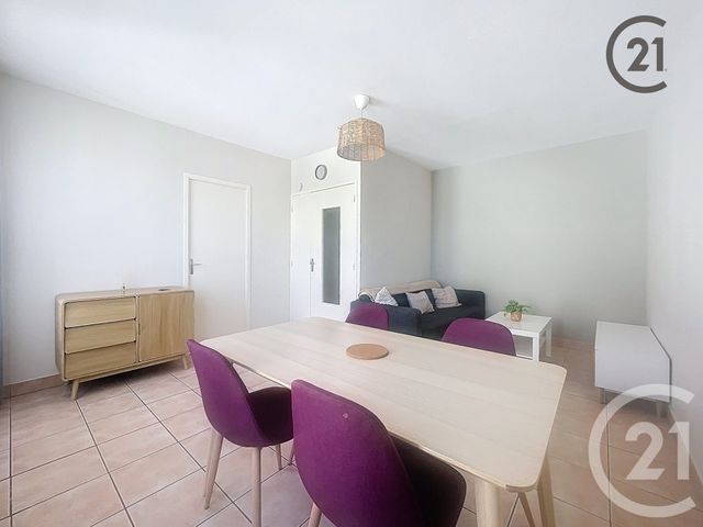 Appartement F2 &agrave; louer - 2 pi&egrave;ces - 45 m2 - Sens - 89 - BOURGOGNE
