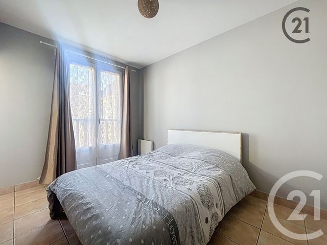 Appartement F2 &agrave; louer - 2 pi&egrave;ces - 45 m2 - Sens - 89 - BOURGOGNE