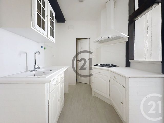 Appartement &agrave; louer - 2 pi&egrave;ces - 45,20 m2 - Sens - 89 - BOURGOGNE