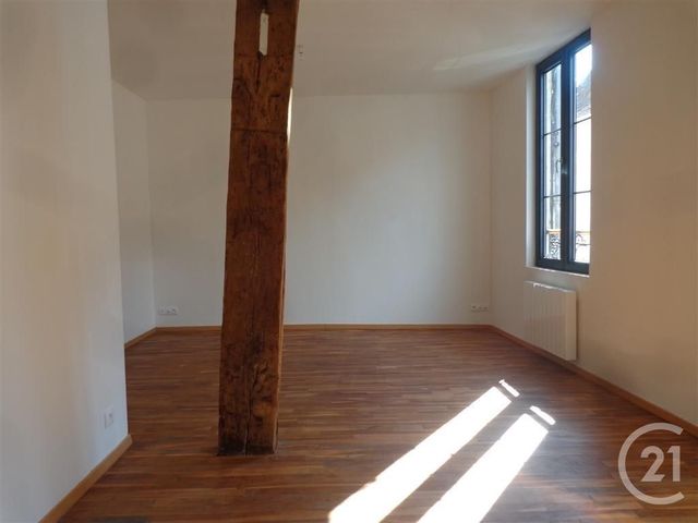 Appartement &agrave; louer - 2 pi&egrave;ces - 44 m2 - Sens - 89 - BOURGOGNE