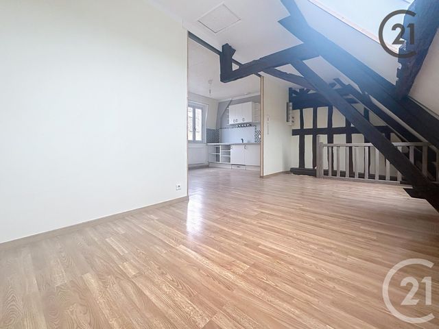 Appartement F2 Bis à louer SENS