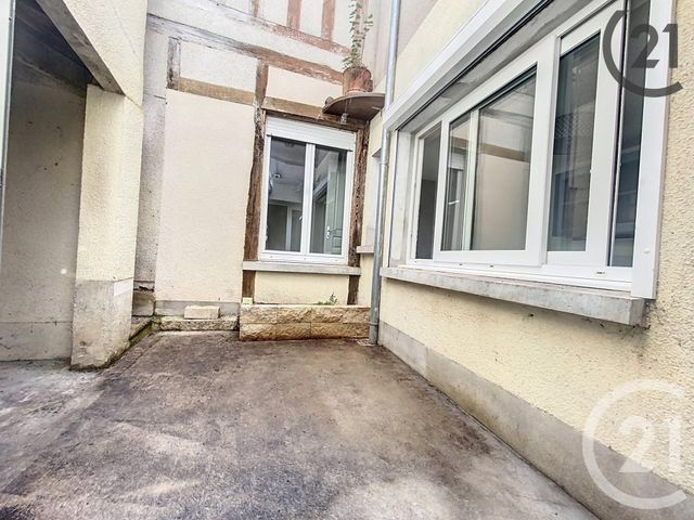 Appartement F3 &agrave; louer - 3 pi&egrave;ces - 45 m2 - Sens - 89 - BOURGOGNE