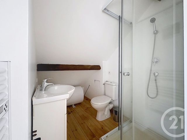 Maison &agrave; louer - 3 pi&egrave;ces - 70 m2 - Sens - 89 - BOURGOGNE