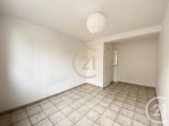 Appartement &agrave; louer - 2 pi&egrave;ces - 36 m2 - Sens - 89 - BOURGOGNE