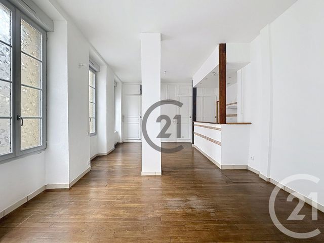 Appartement &agrave; louer - 2 pi&egrave;ces - 46,26 m2 - Villeneuve Sur Yonne - 89 - BOURGOGNE