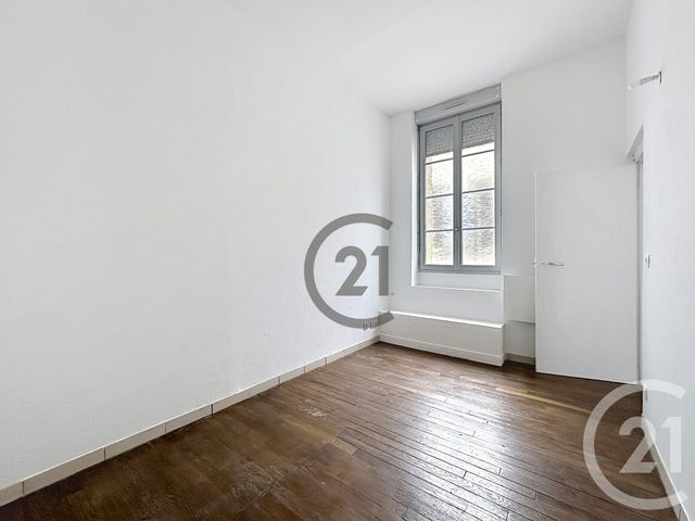 Appartement &agrave; louer - 2 pi&egrave;ces - 46,26 m2 - Villeneuve Sur Yonne - 89 - BOURGOGNE
