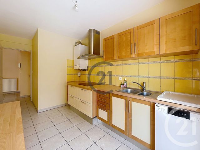 Appartement F3 &agrave; louer - 3 pi&egrave;ces - 73 m2 - Sens - 89 - BOURGOGNE