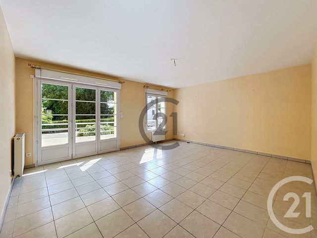 Appartement F3 &agrave; louer - 3 pi&egrave;ces - 73 m2 - Sens - 89 - BOURGOGNE