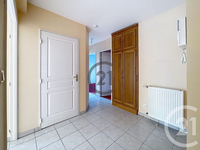 Appartement F3 &agrave; louer - 3 pi&egrave;ces - 73 m2 - Sens - 89 - BOURGOGNE