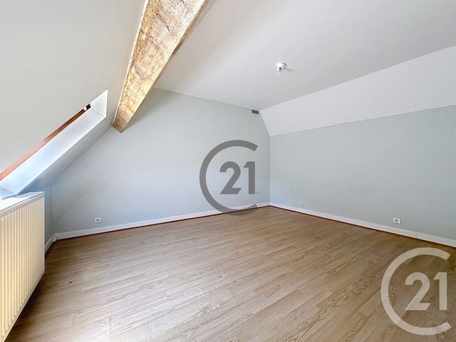 Appartement &agrave; louer - 2 pi&egrave;ces - 59 m2 - St Julien Du Sault - 89 - BOURGOGNE