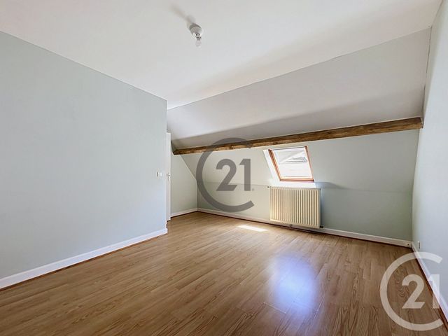 Appartement &agrave; louer - 2 pi&egrave;ces - 59 m2 - St Julien Du Sault - 89 - BOURGOGNE