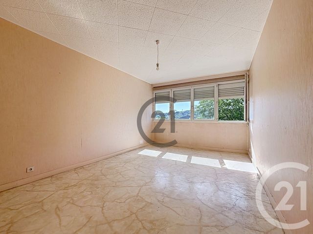 Appartement F2 &agrave; louer - 2 pi&egrave;ces - 51 m2 - Sens - 89 - BOURGOGNE