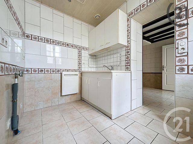 Maison &agrave; louer - 4 pi&egrave;ces - 56 m2 - Sens - 89 - BOURGOGNE