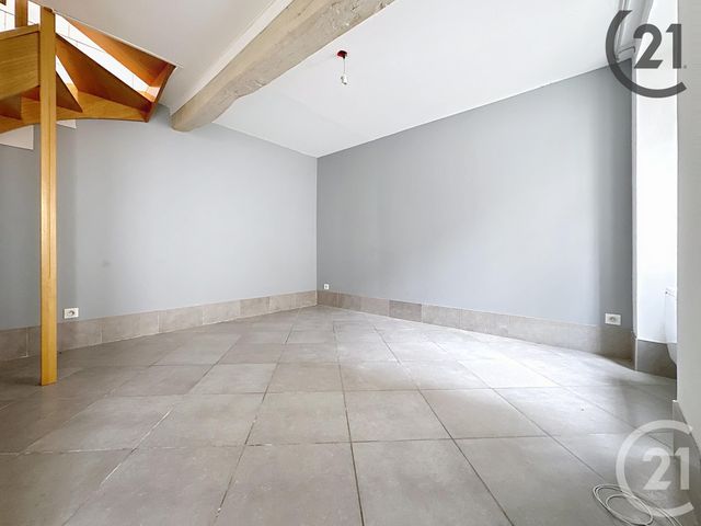 Maison &agrave; louer - 4 pi&egrave;ces - 56 m2 - Sens - 89 - BOURGOGNE
