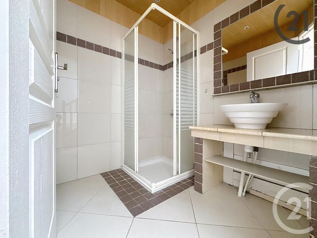 Maison &agrave; louer - 4 pi&egrave;ces - 56 m2 - Sens - 89 - BOURGOGNE