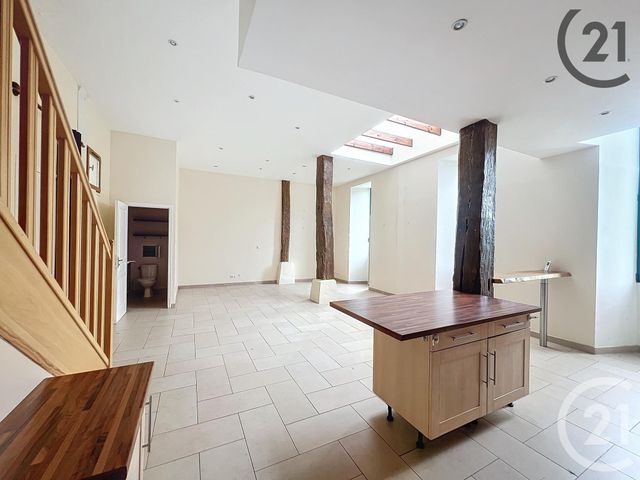 Appartement F4 &agrave; louer - 4 pi&egrave;ces - 108 m2 - Passy - 89 - BOURGOGNE