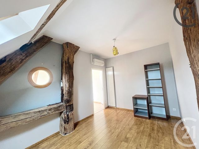Appartement F4 &agrave; louer - 4 pi&egrave;ces - 108 m2 - Passy - 89 - BOURGOGNE