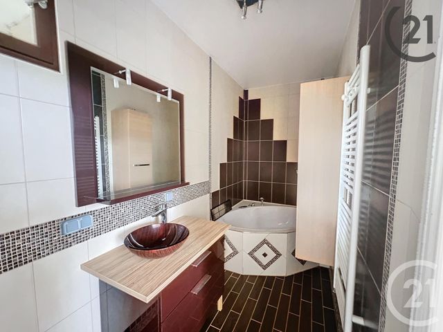 Appartement F4 &agrave; louer - 4 pi&egrave;ces - 108 m2 - Passy - 89 - BOURGOGNE
