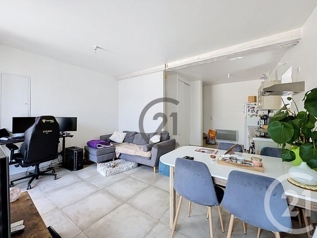 Maison &agrave; louer - 2 pi&egrave;ces - 39 m2 - Lixy - 89 - BOURGOGNE