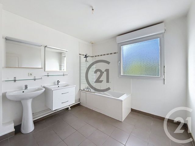 Maison &agrave; louer - 4 pi&egrave;ces - 110 m2 - Sens - 89 - BOURGOGNE