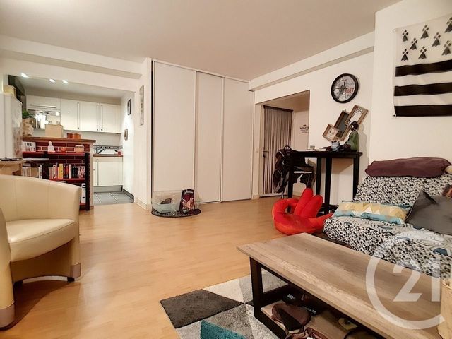 Appartement &agrave; louer - 2 pi&egrave;ces - 44 m2 - Sens - 89 - BOURGOGNE
